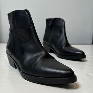 Black Pointy Toe Western Boots